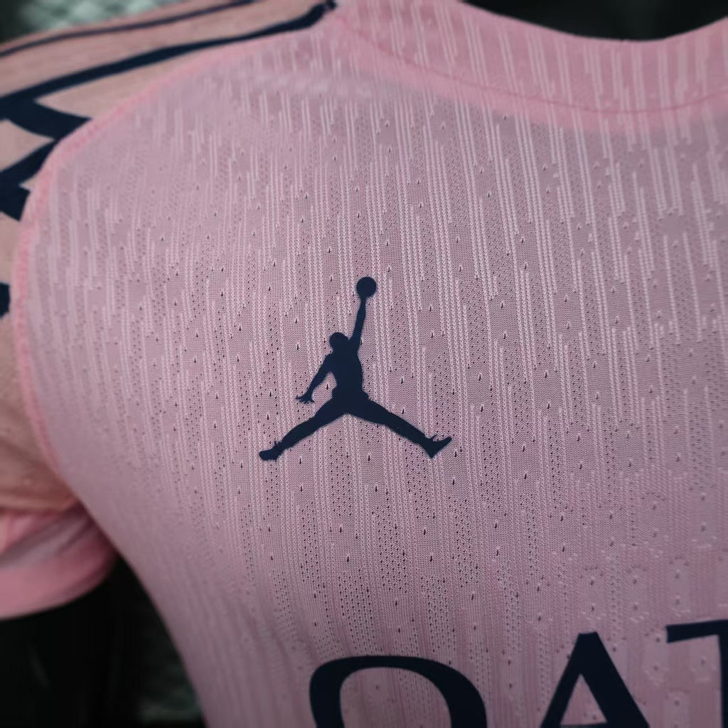 PSG "Pink Wings" Special Kit
