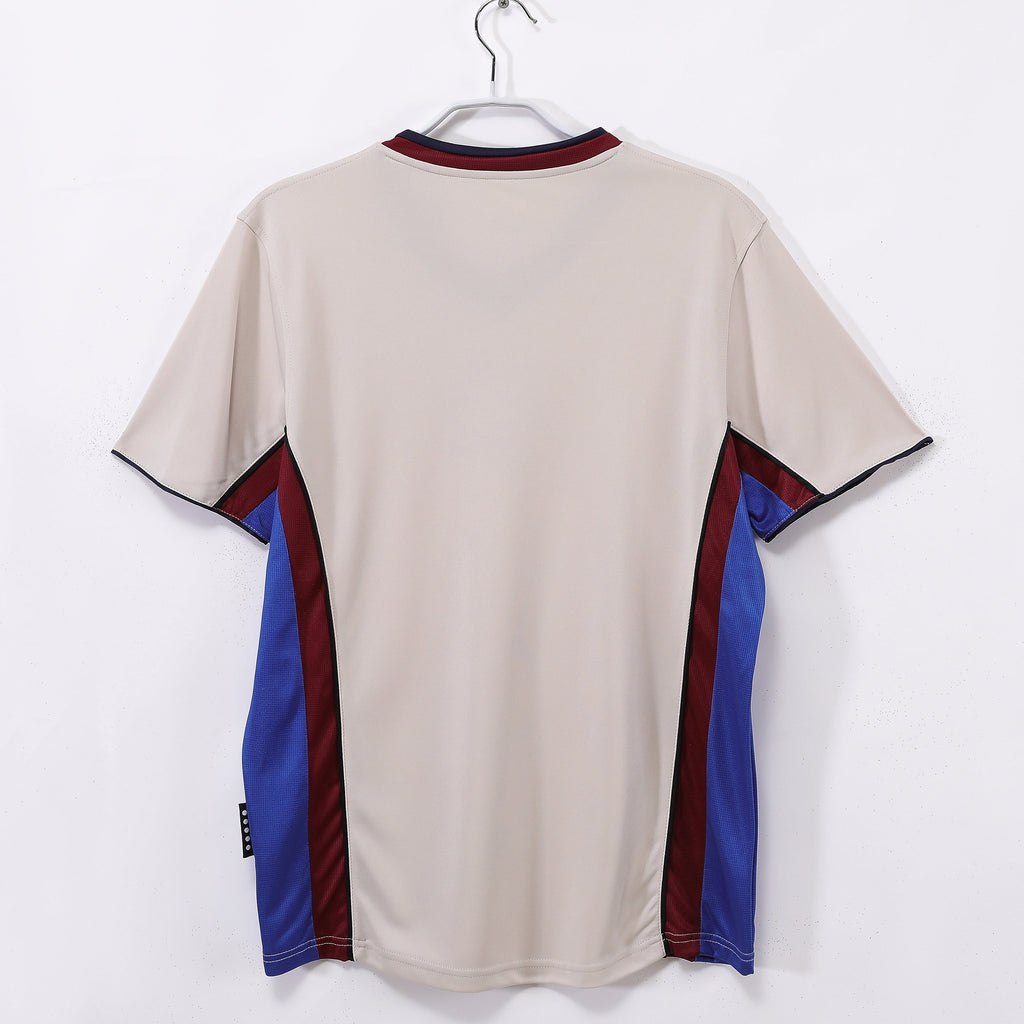FC Barcelona 2002-2003 Away Kit
