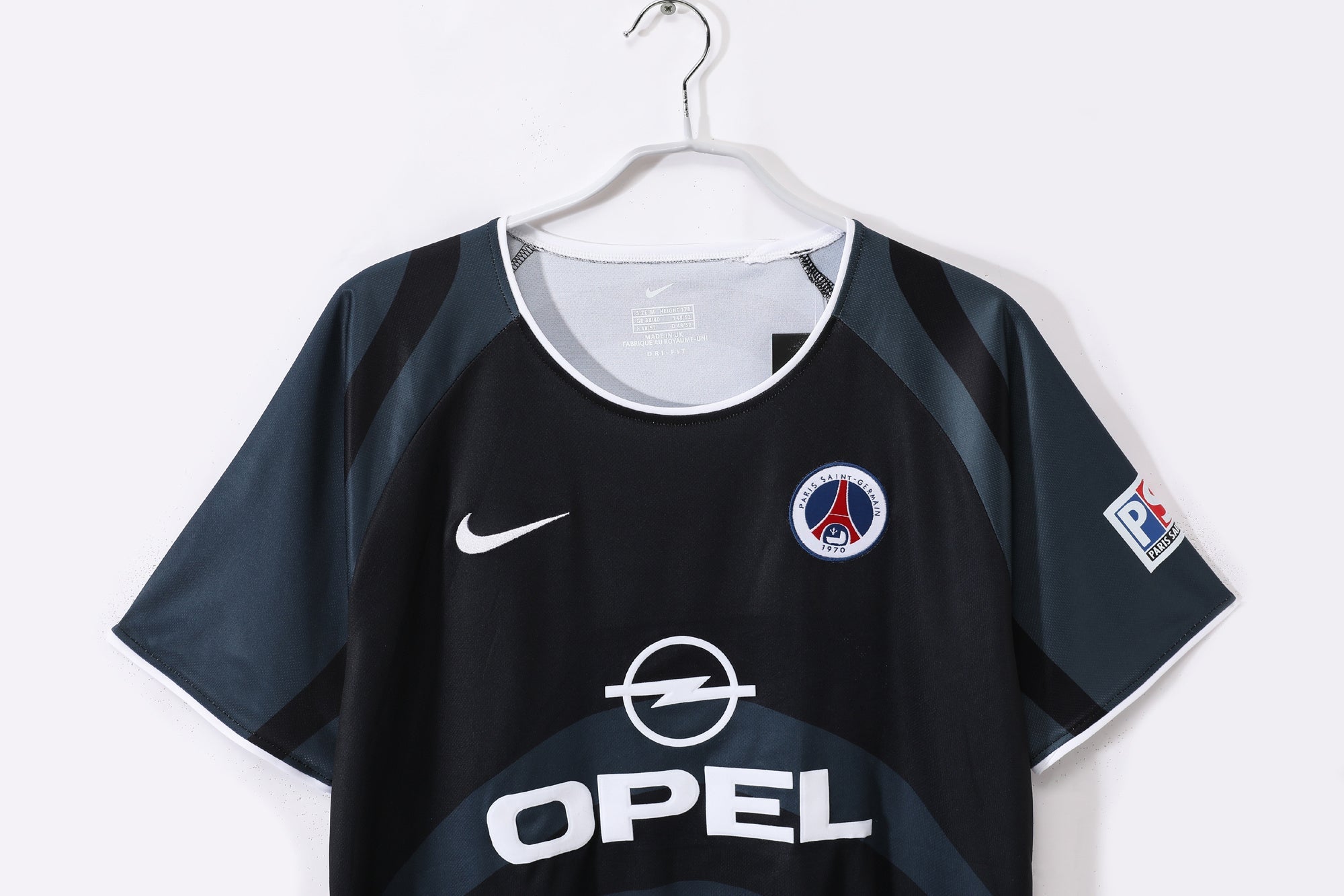 Paris Saint-Germain 2000-2001 Third Kit