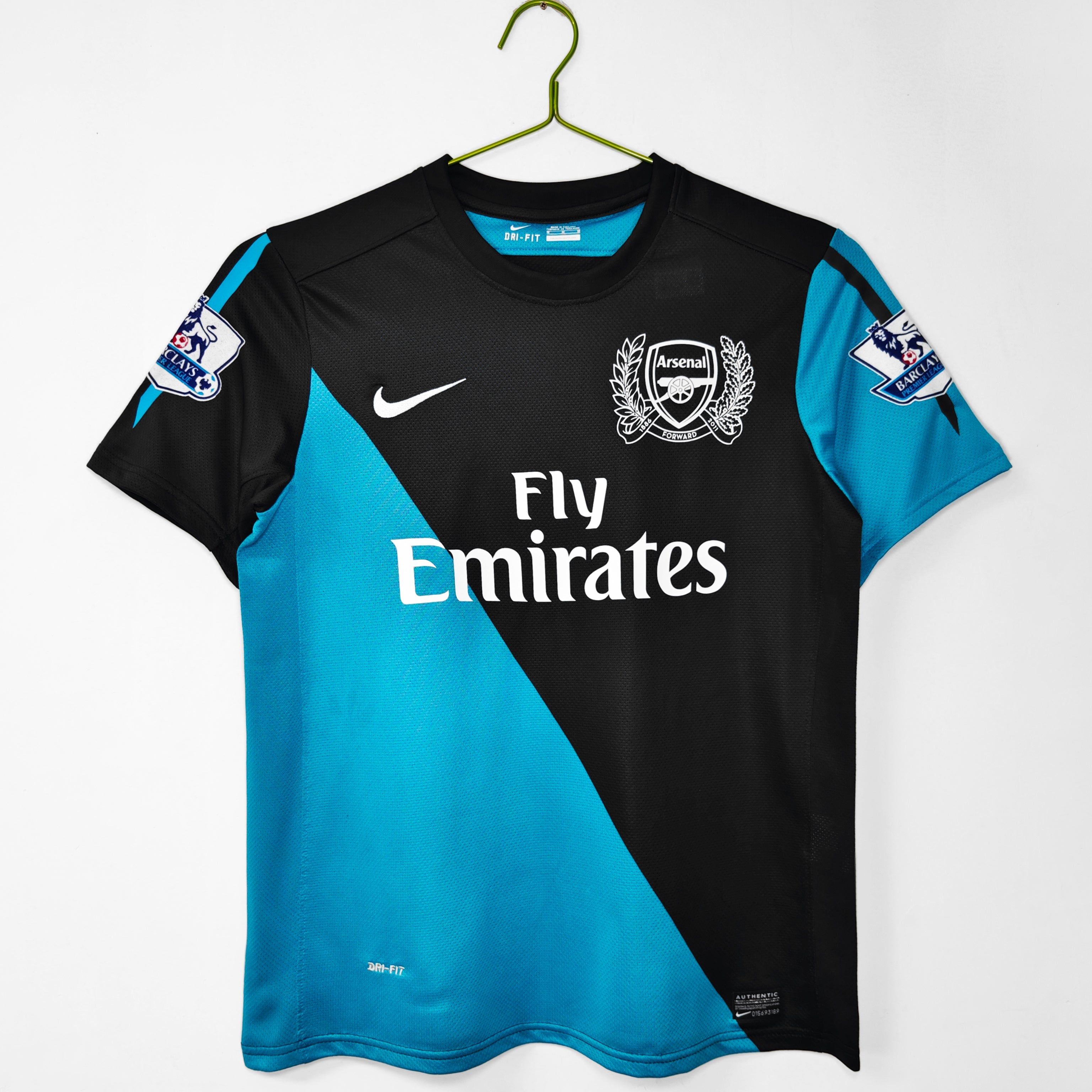 Arsenal 2011-2012 Away Kit