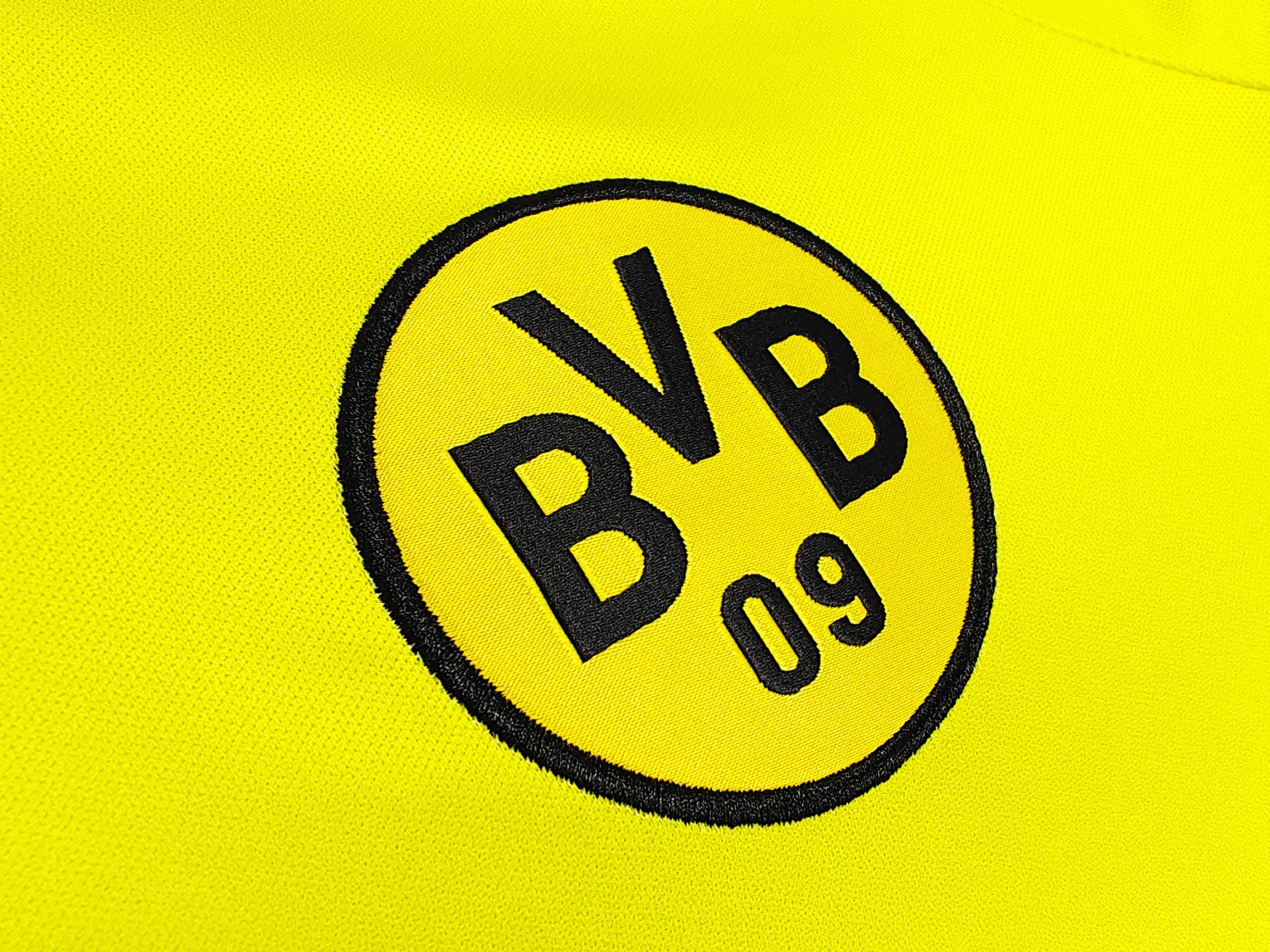 Borussia Dortmund 1994-1995 Home Kit