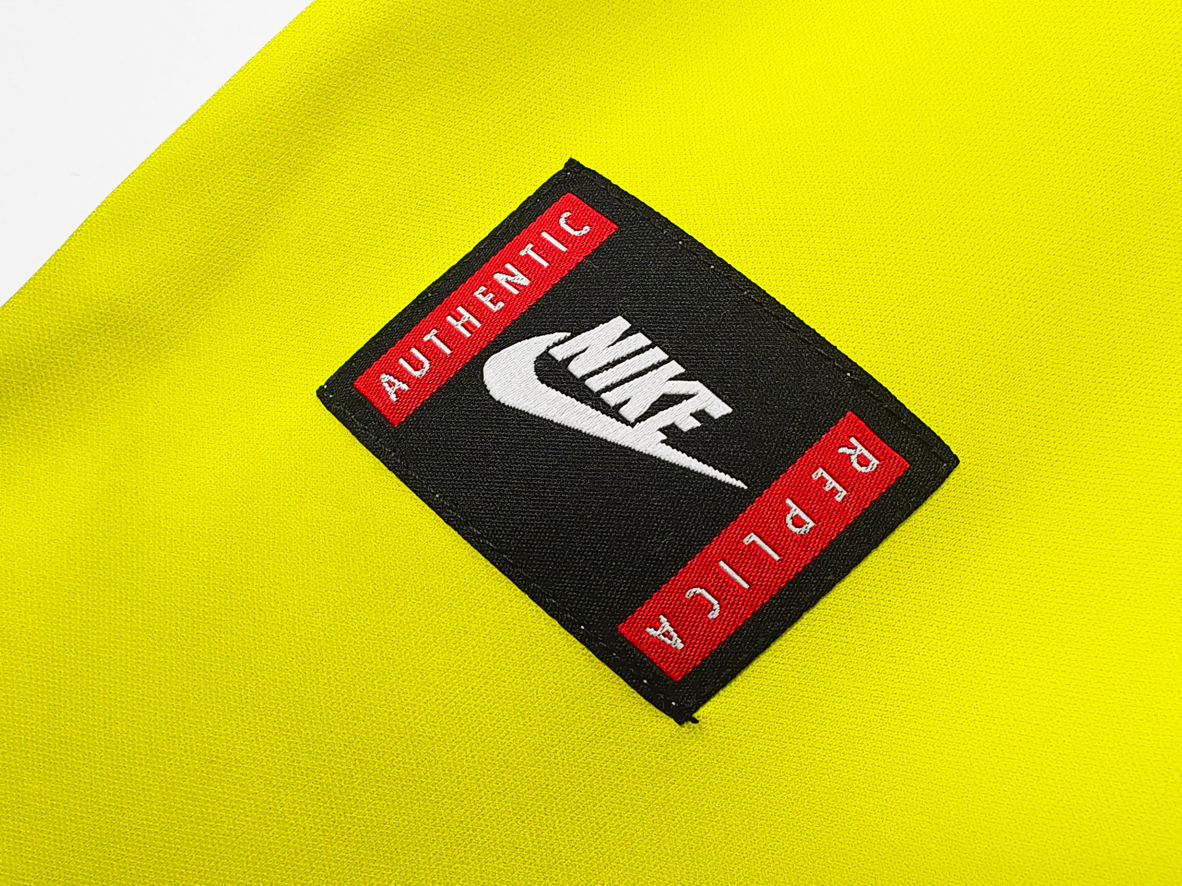 Borussia Dortmund 1994-1995 Home Kit