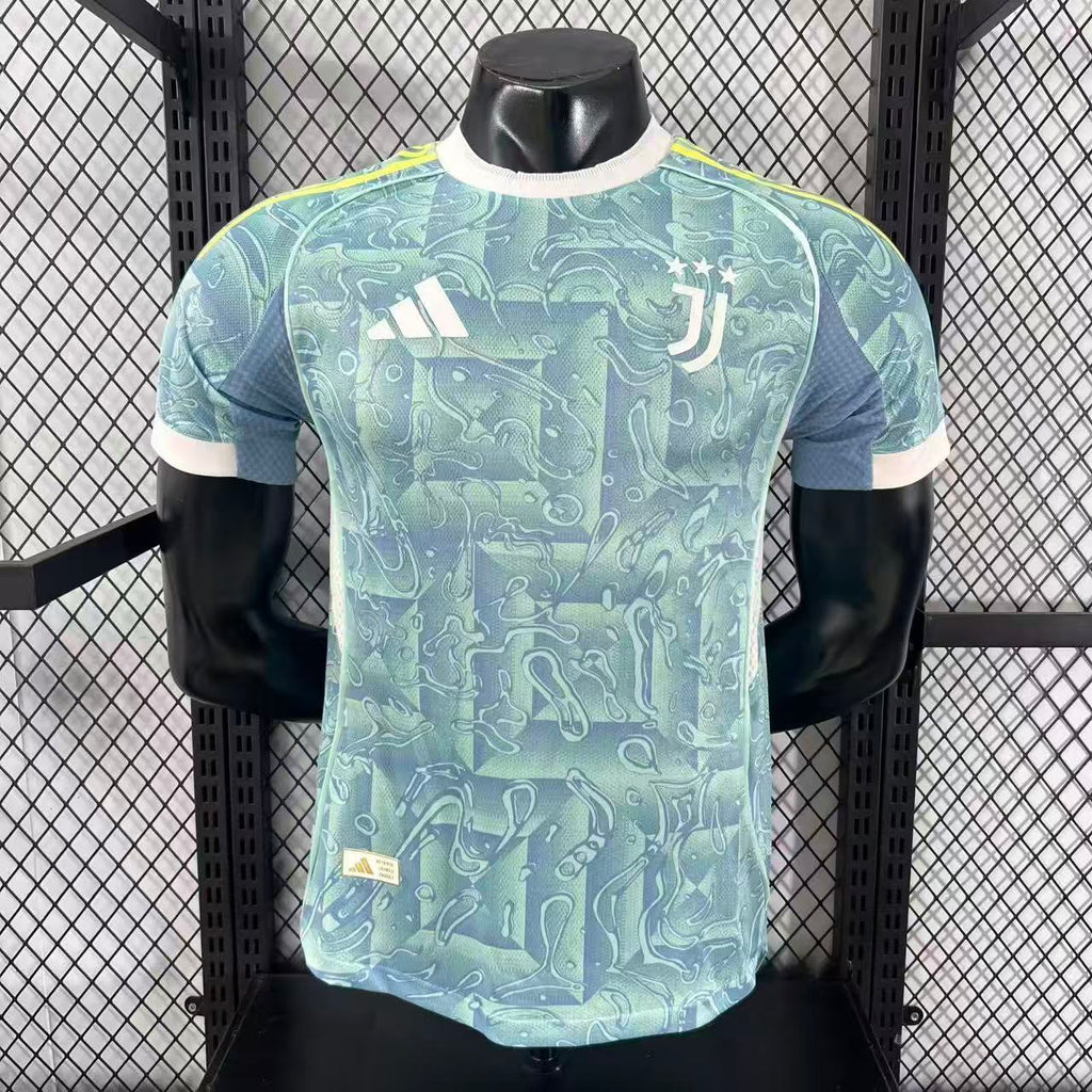 Juventus "Infinite Monogram" Special Kit