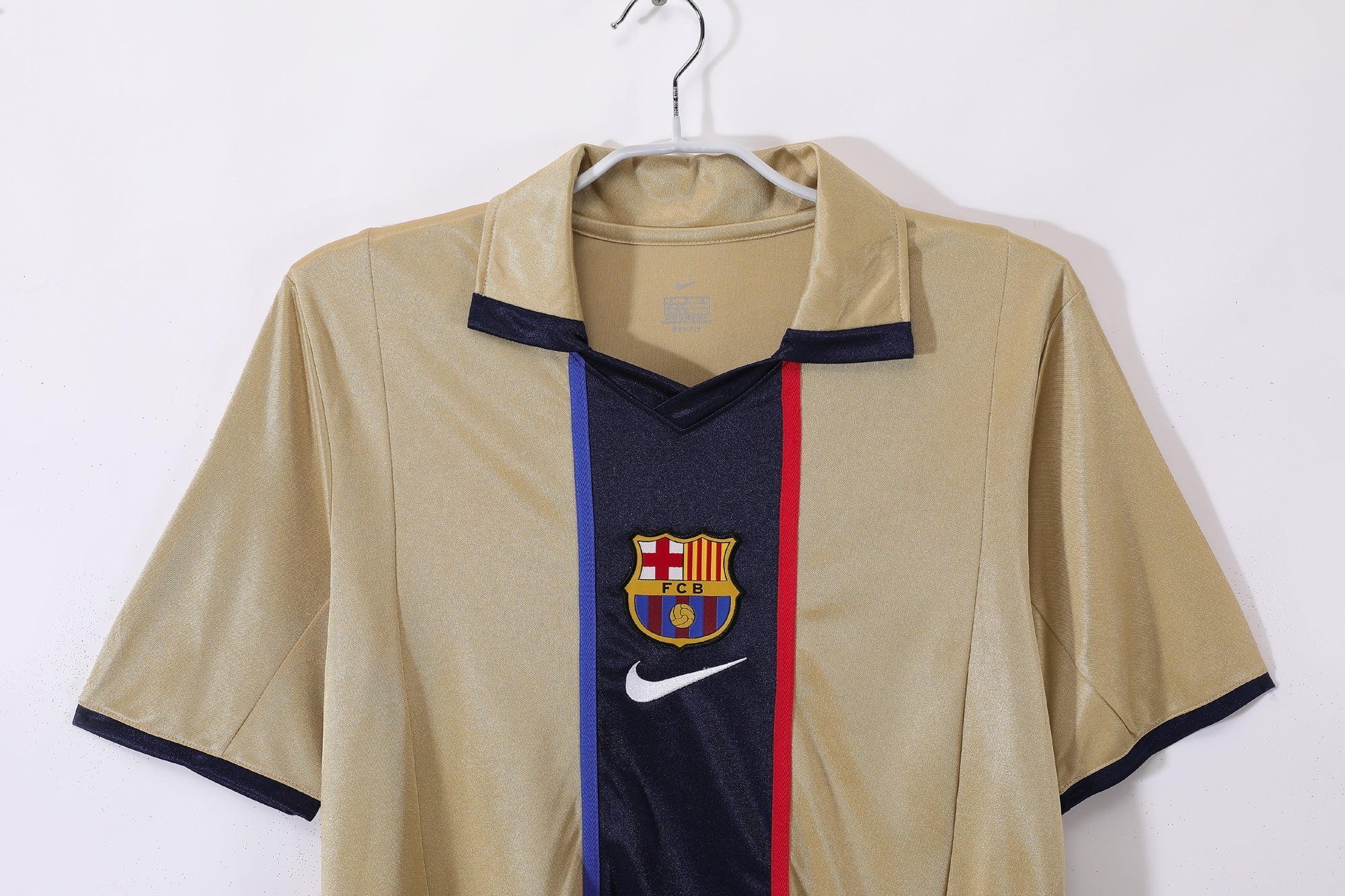 FC Barcelona 2001-2002 Away Kit