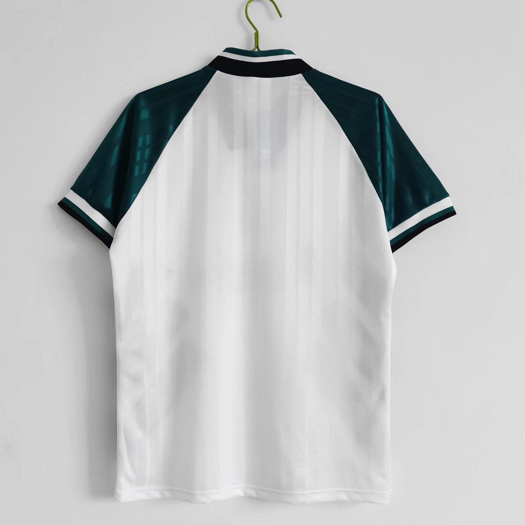 Liverpool 1993-1995 Away Kit