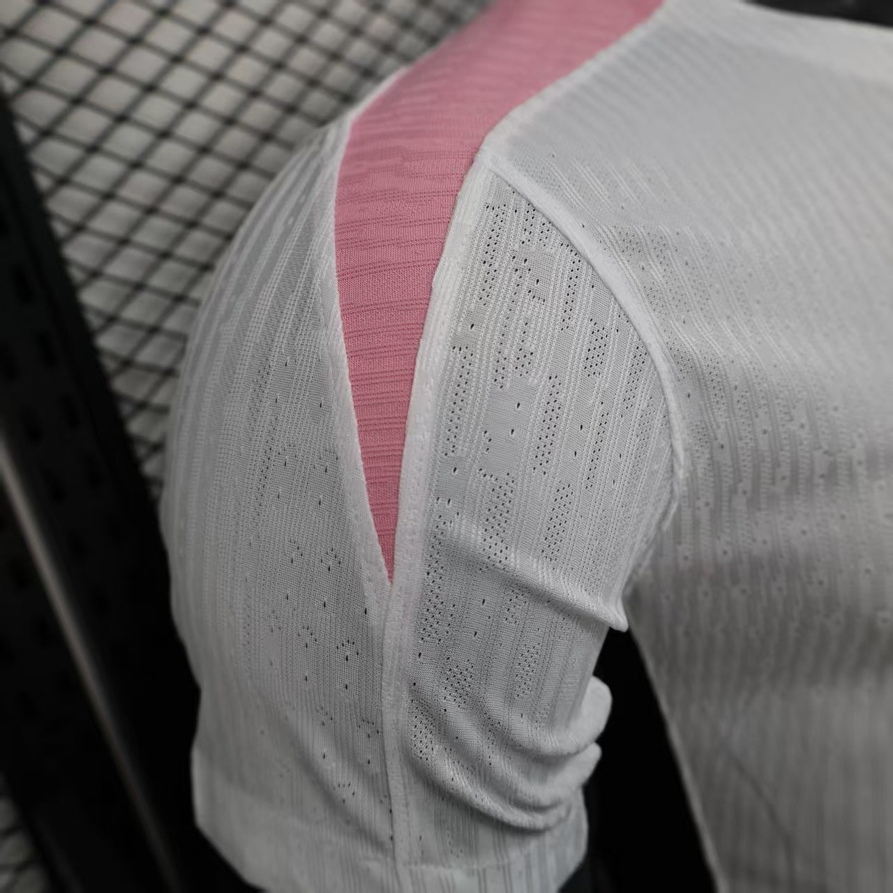 PSG "Parisian White & Pink" Special Kit