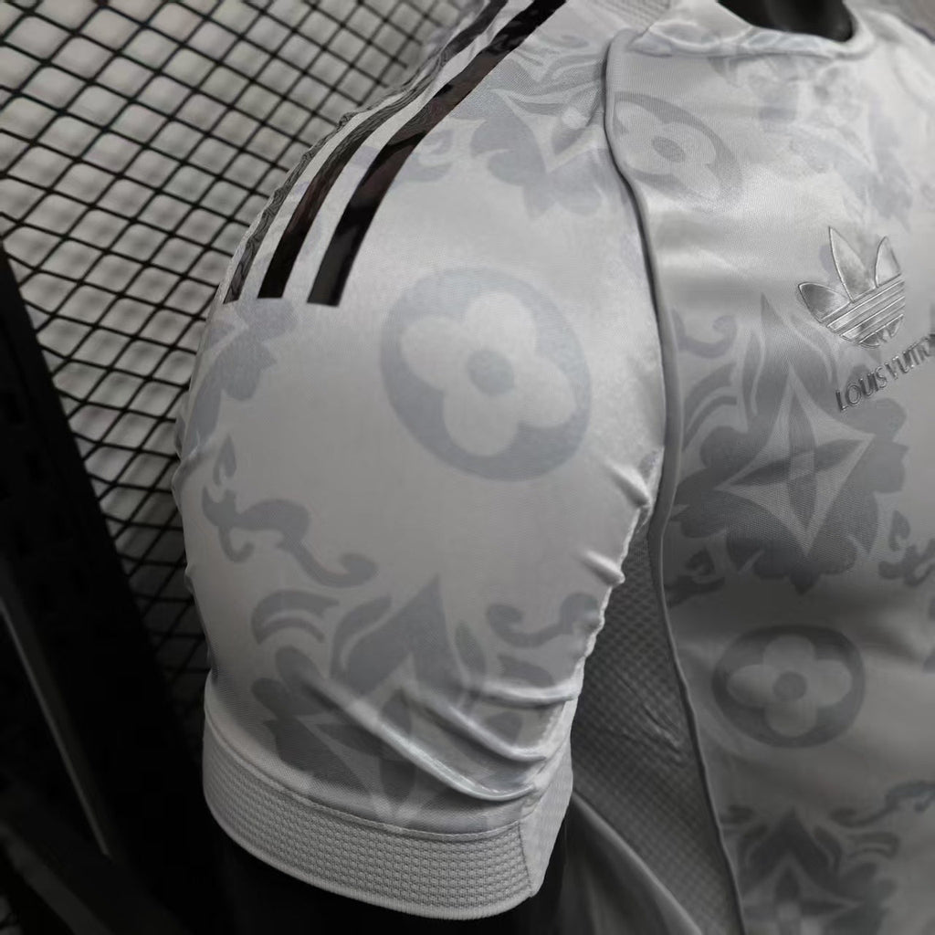Real Madrid "Louis Vuitton Royale" Special Kit