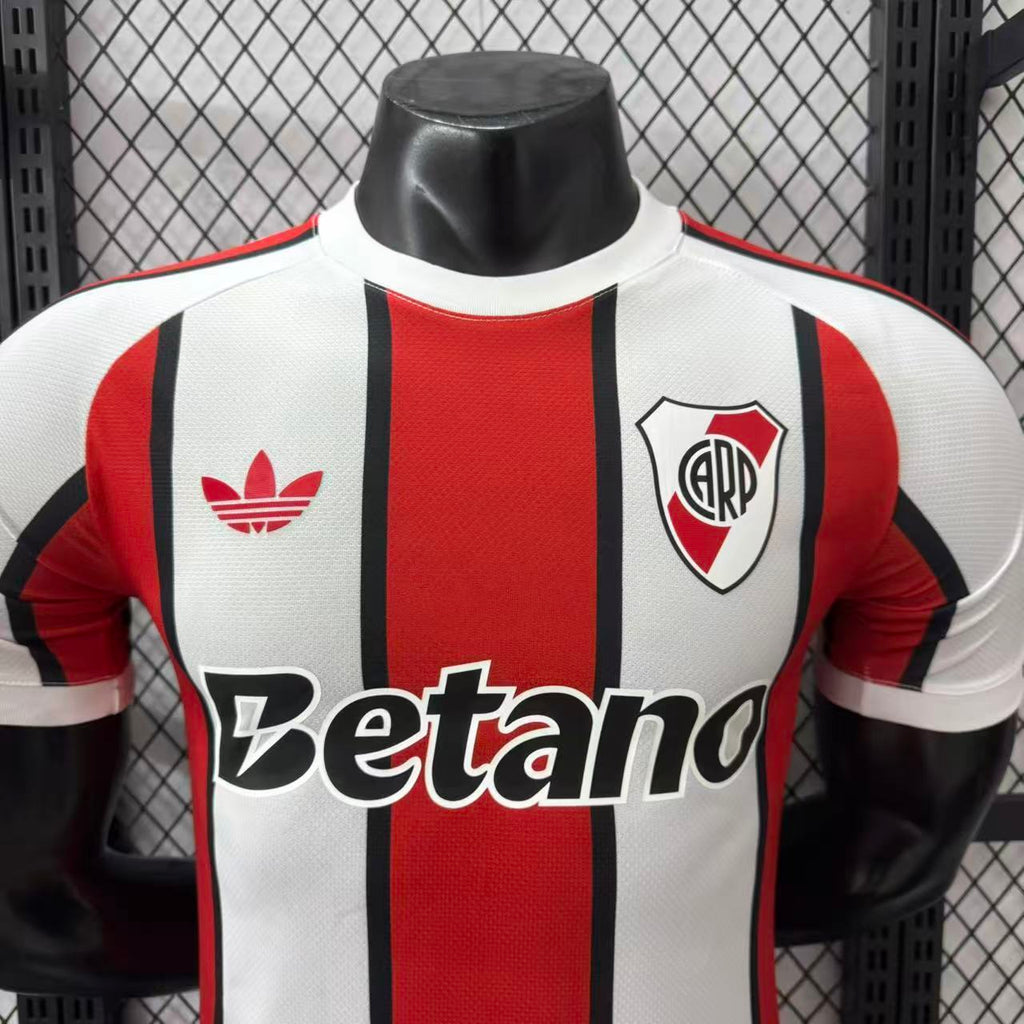 River Plate "Monumental Stripe" Special Kit