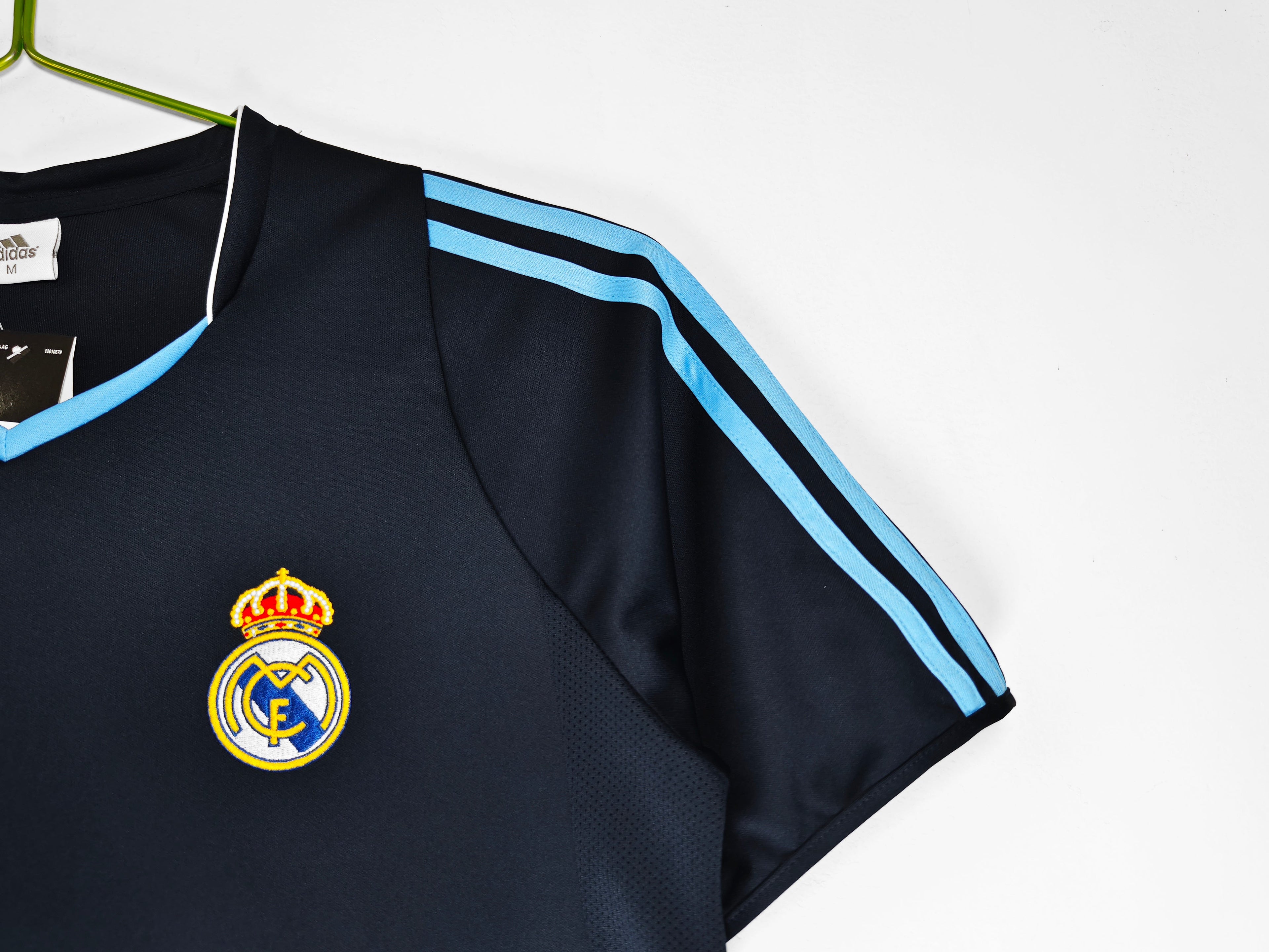 Real Madrid 2004-2005 Away Kit