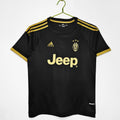 Juventus 2015–2016 Away Kit