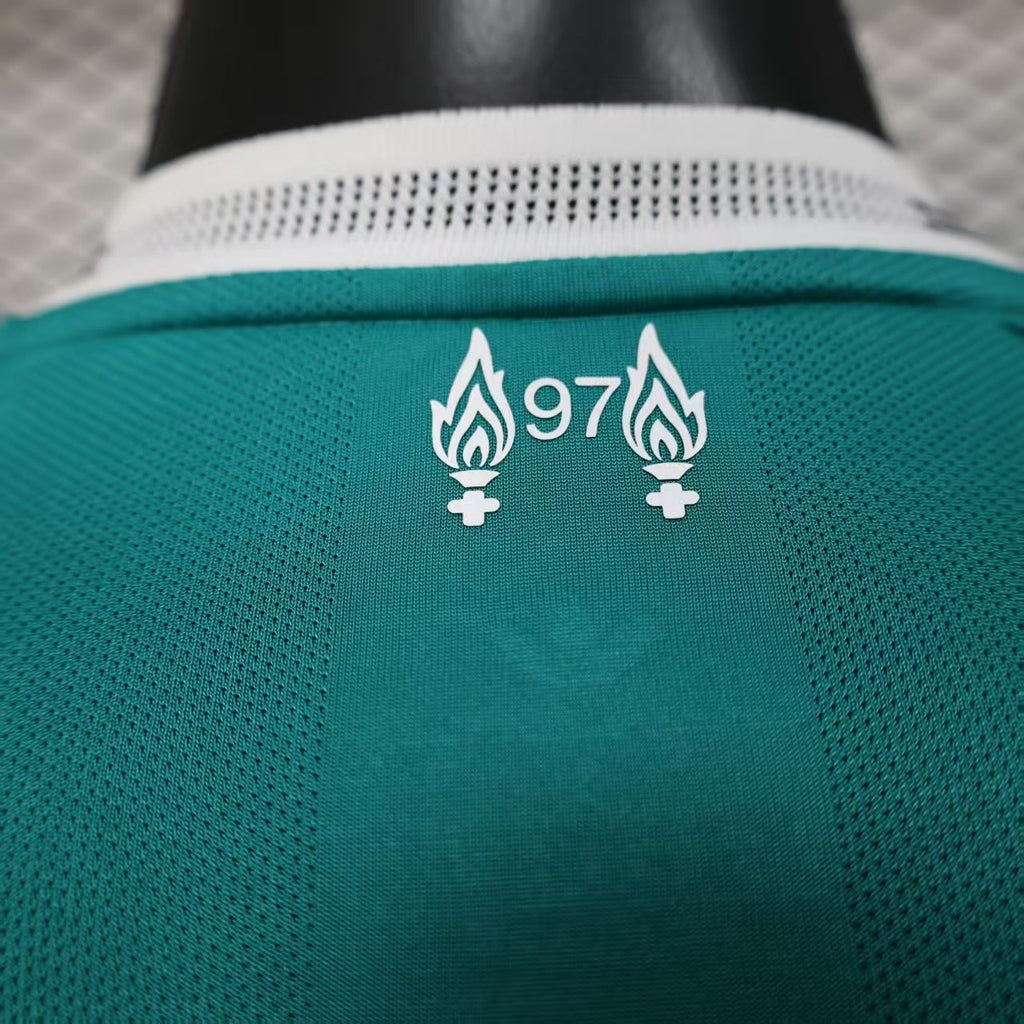 Liverpool "Emerald Dream" Special Kit