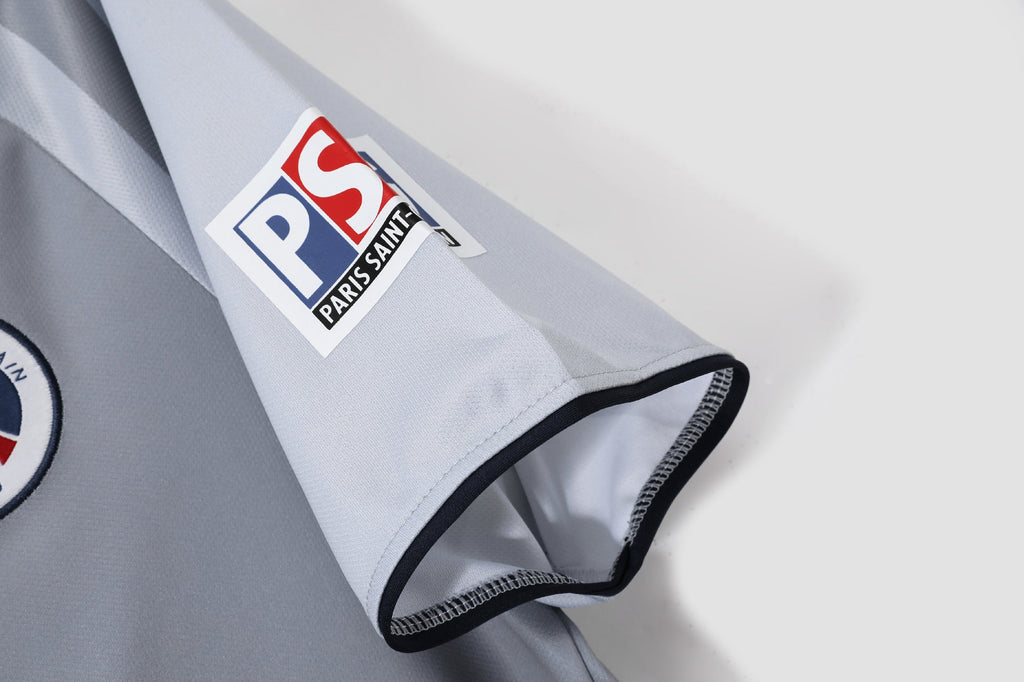 Paris Saint-Germain 2000-2001 Away Kit