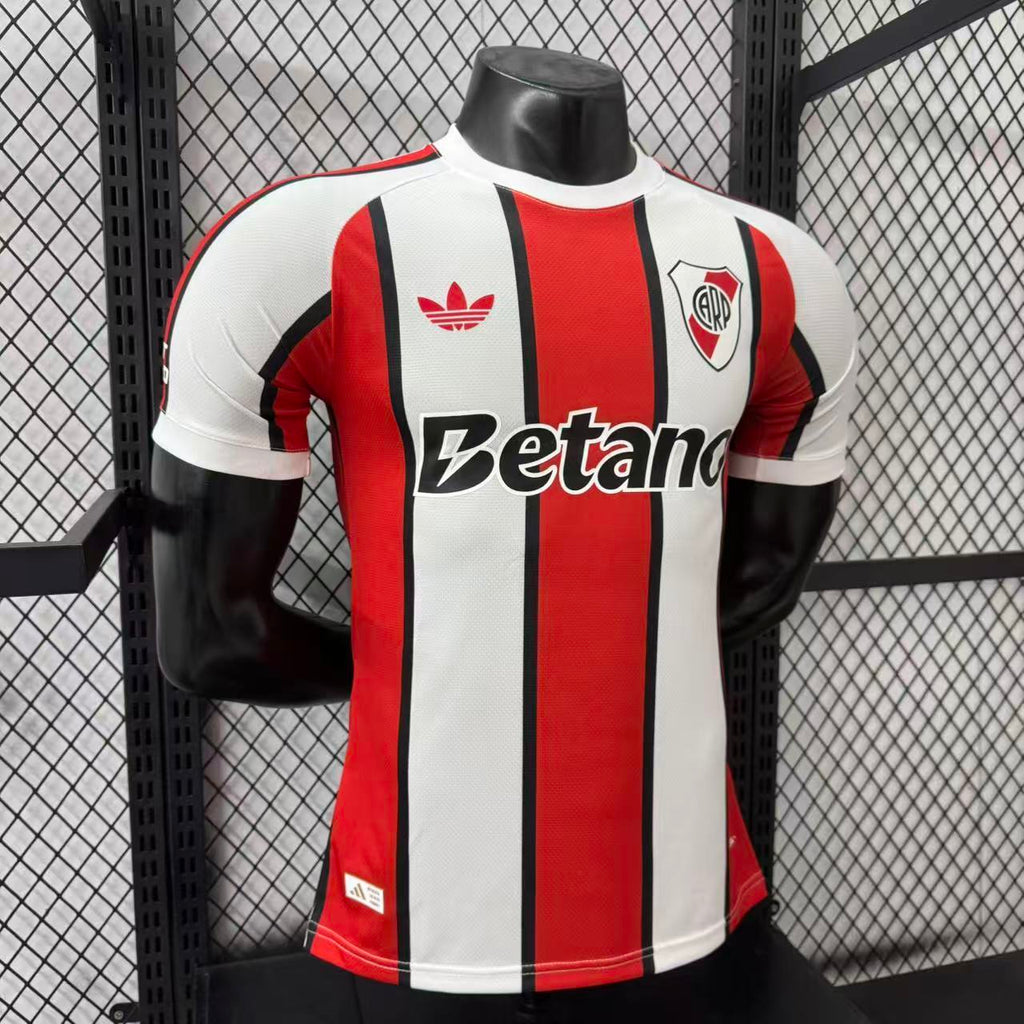 River Plate "Monumental Stripe" Special Kit