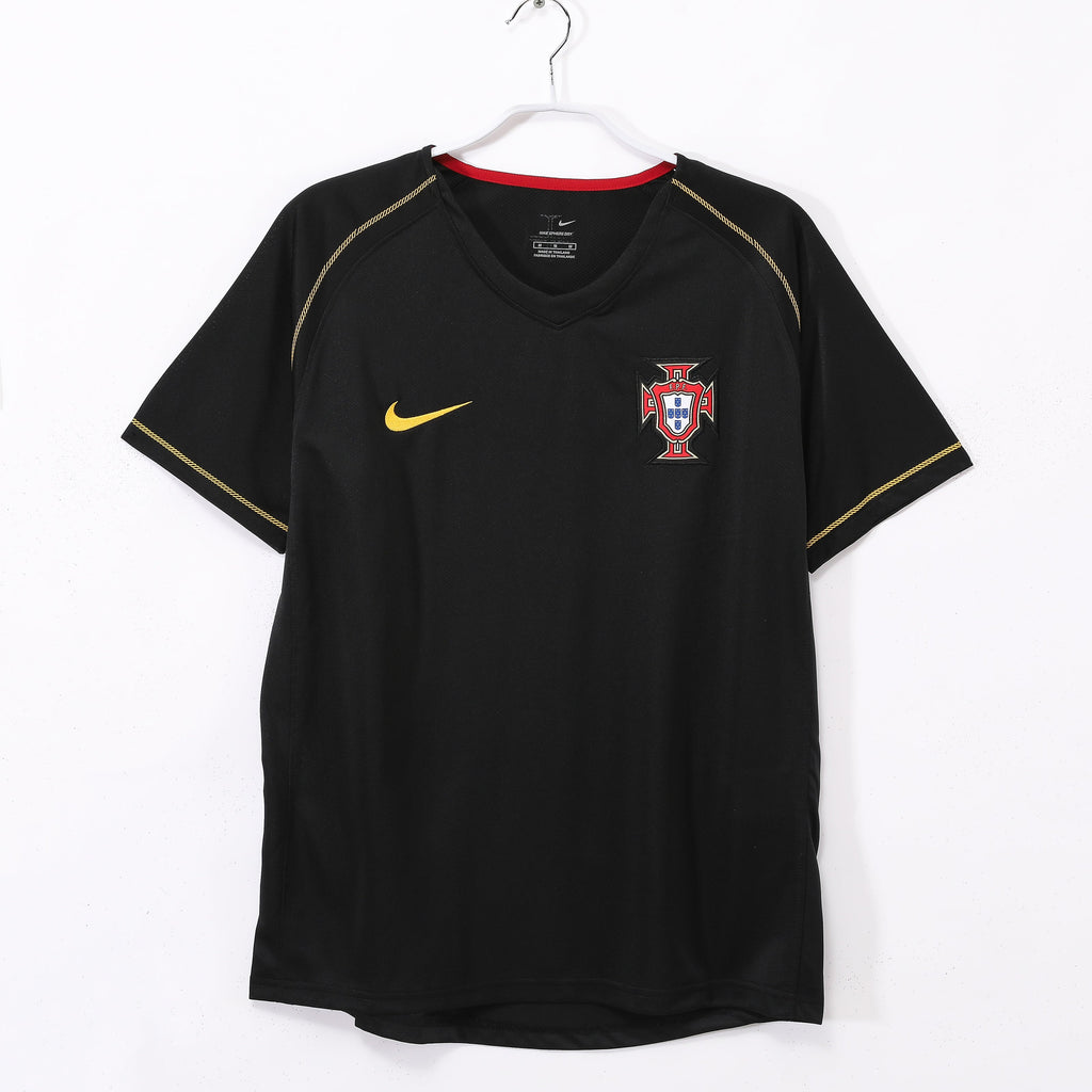Portugal 2004-2006 Away Kit